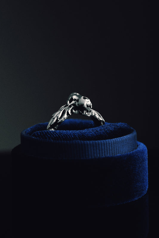 THE WOLFS BANE Sterling Silver Ring