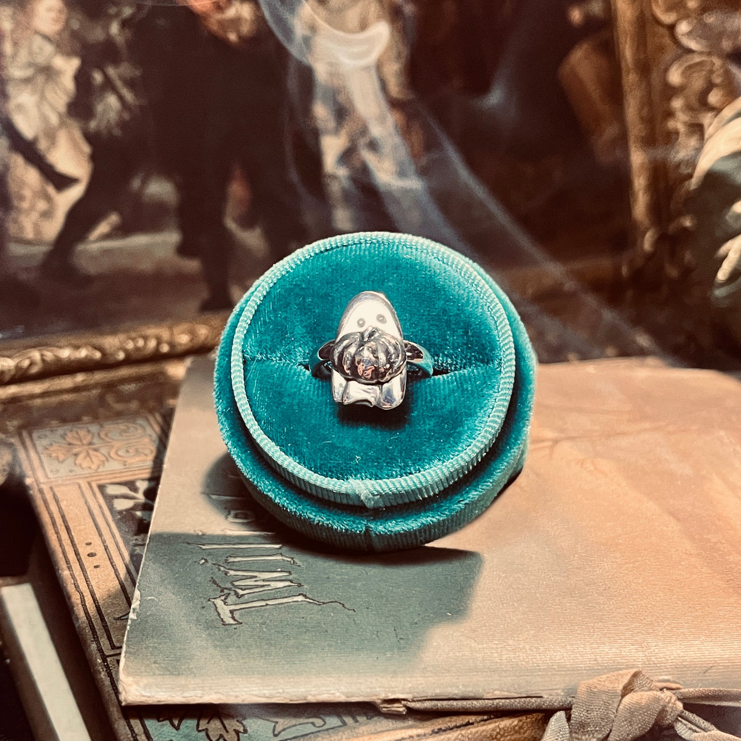 THE GREAT PUMPKIN EATER Sterling Silver Ghost Ring