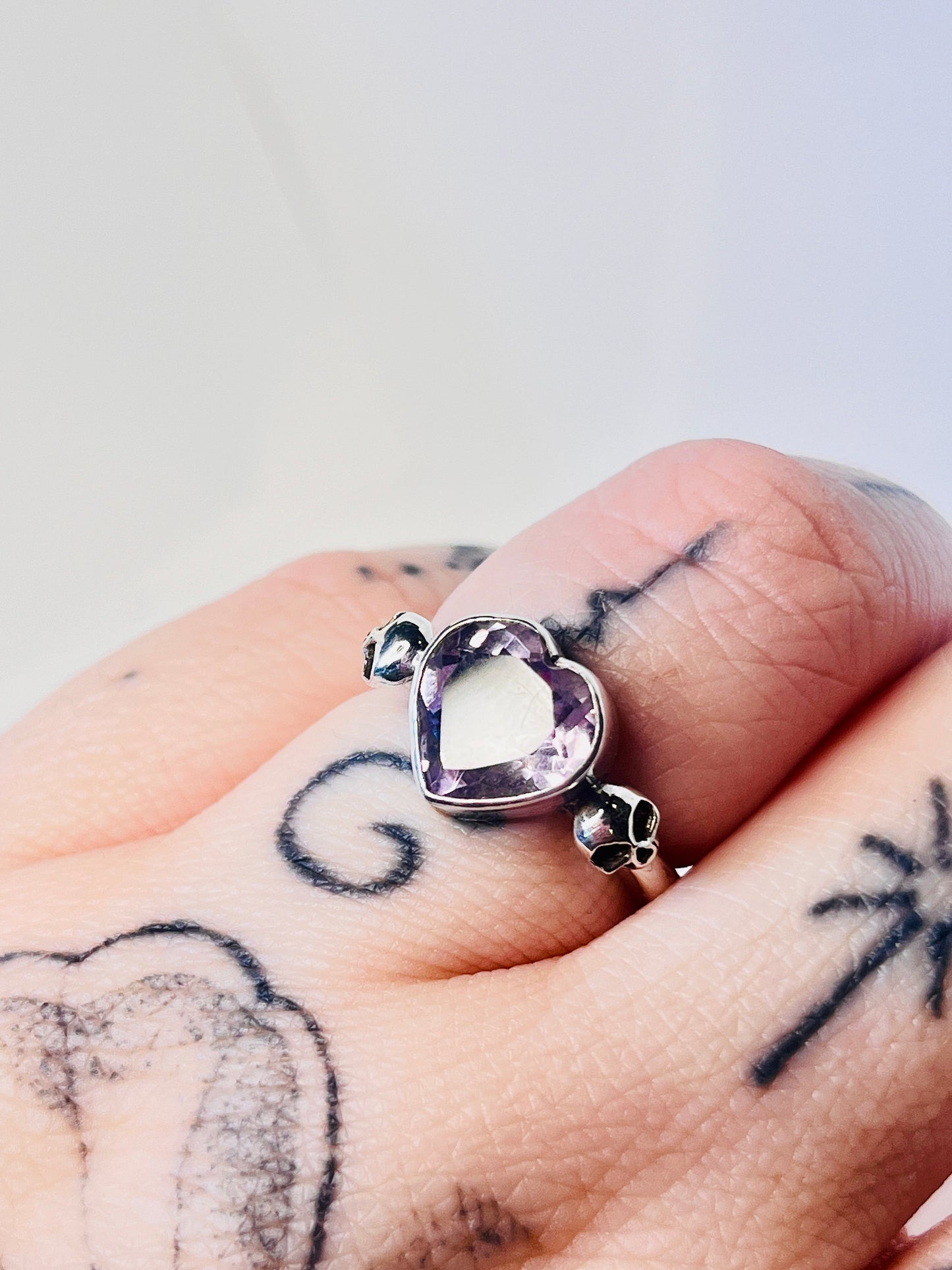 AJISAI Sterling Silver Amethyst Skull Ring