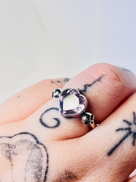 AJISAI Sterling Silver Amethyst Skull Ring