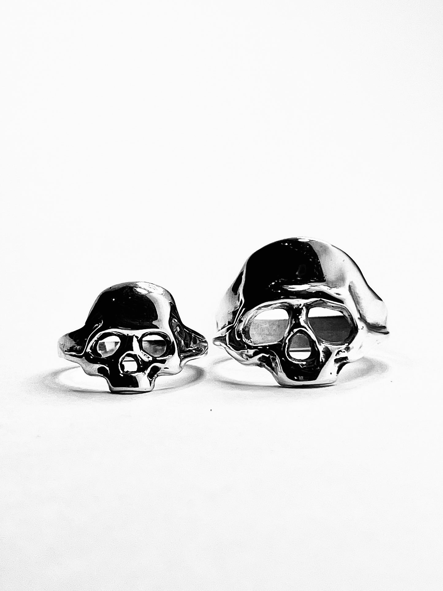 ARCANA Large Sterling Silver Skull Ring